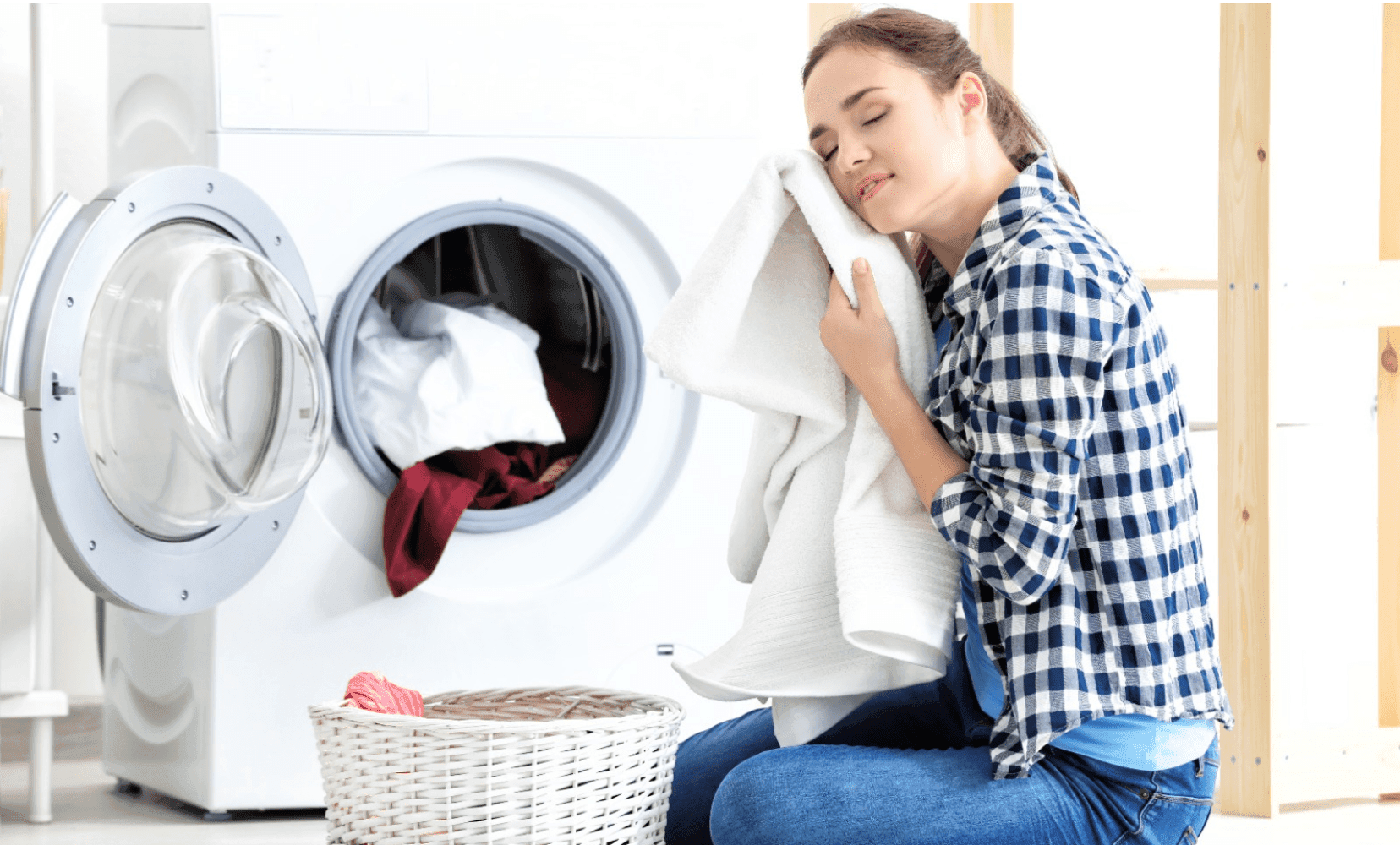 Four Banner Layout 1 Desk Min